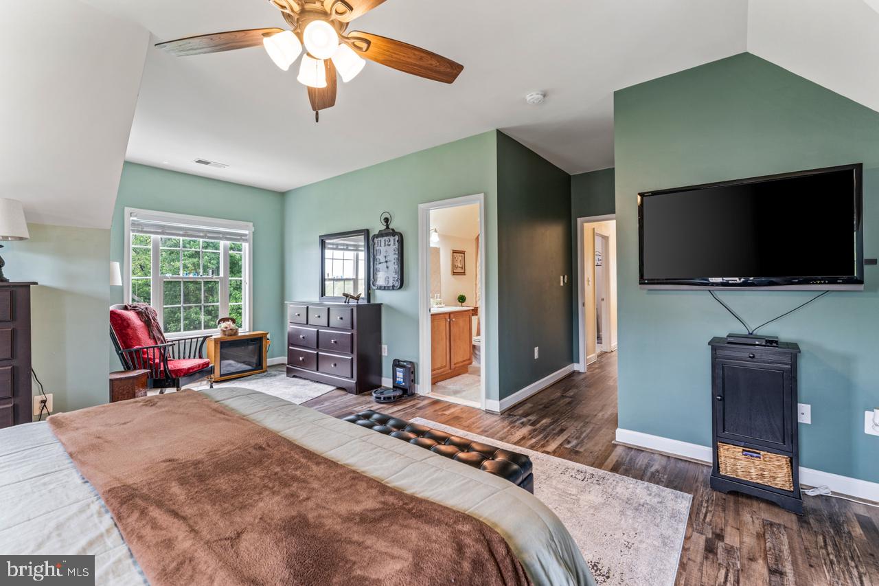 5 Gabriels Ln