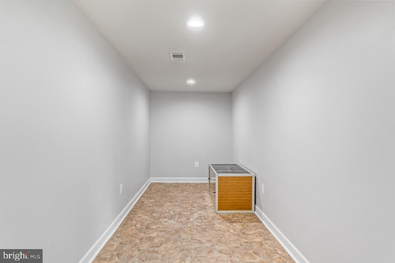 5 Gabriels Ln