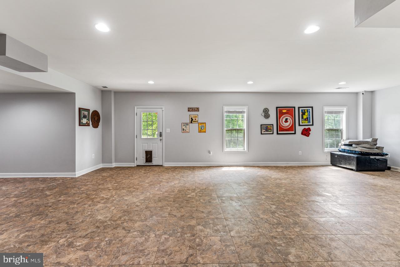 5 Gabriels Ln