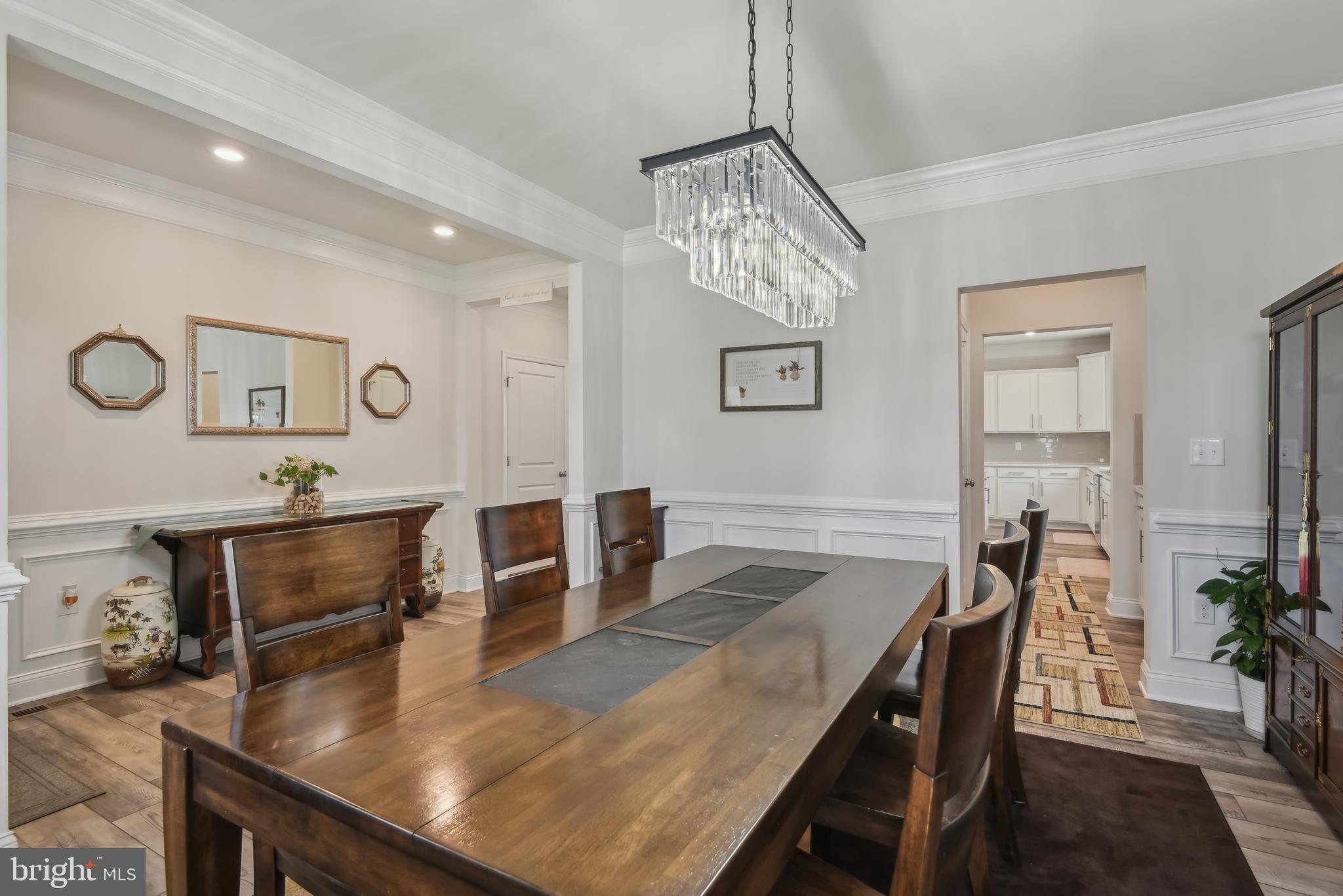 209 Elm St