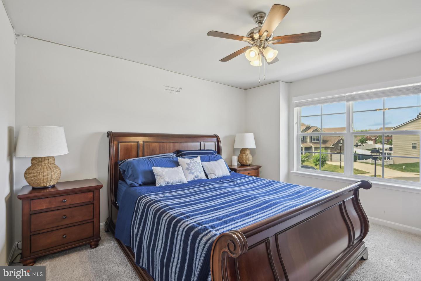 209 Elm St