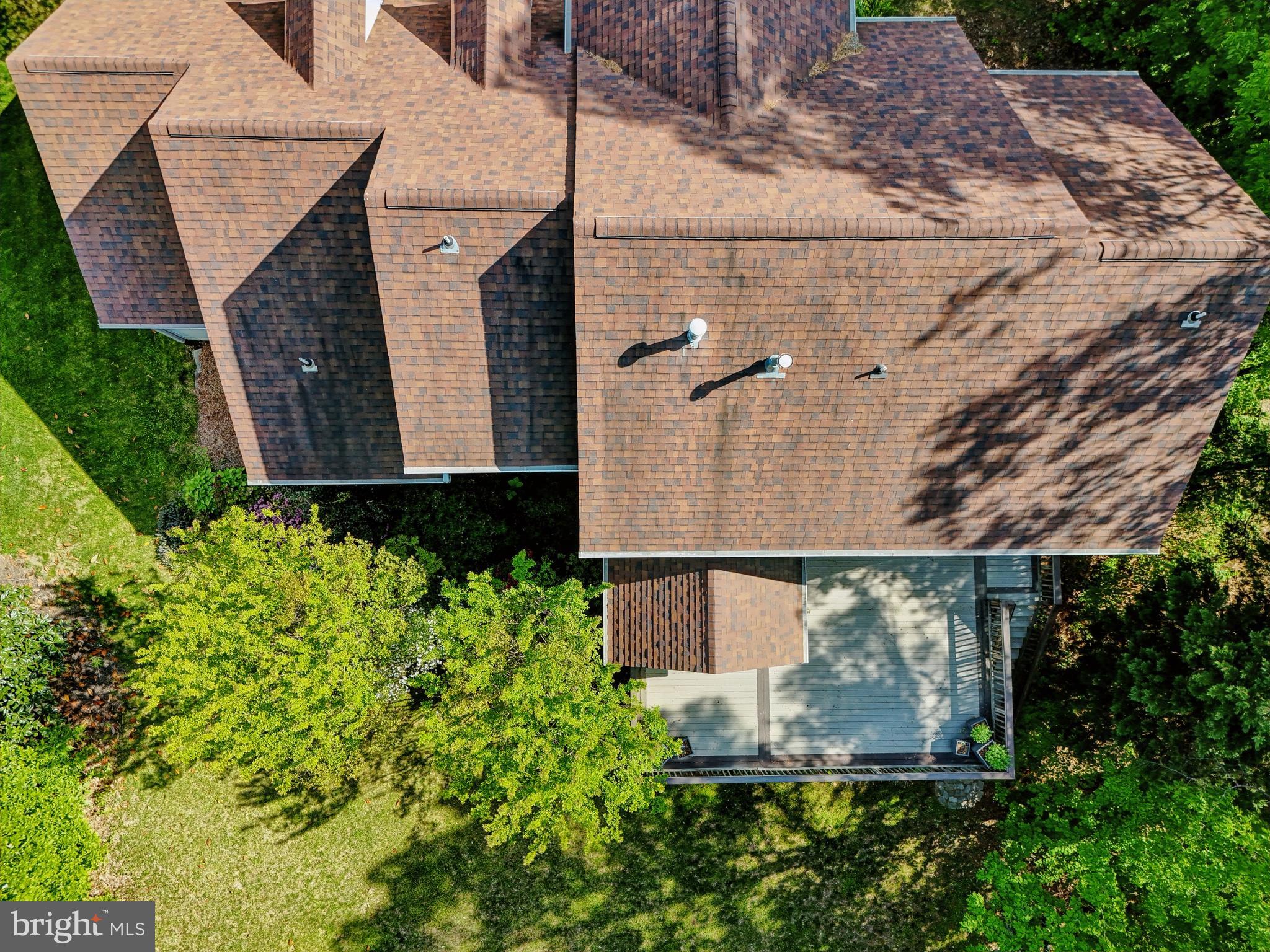24 MONUMENT DR