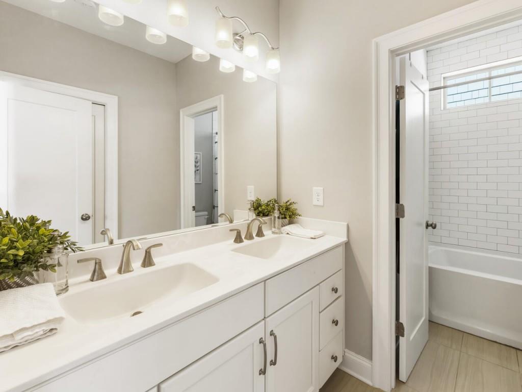 4140 Stourbridge Common Circle