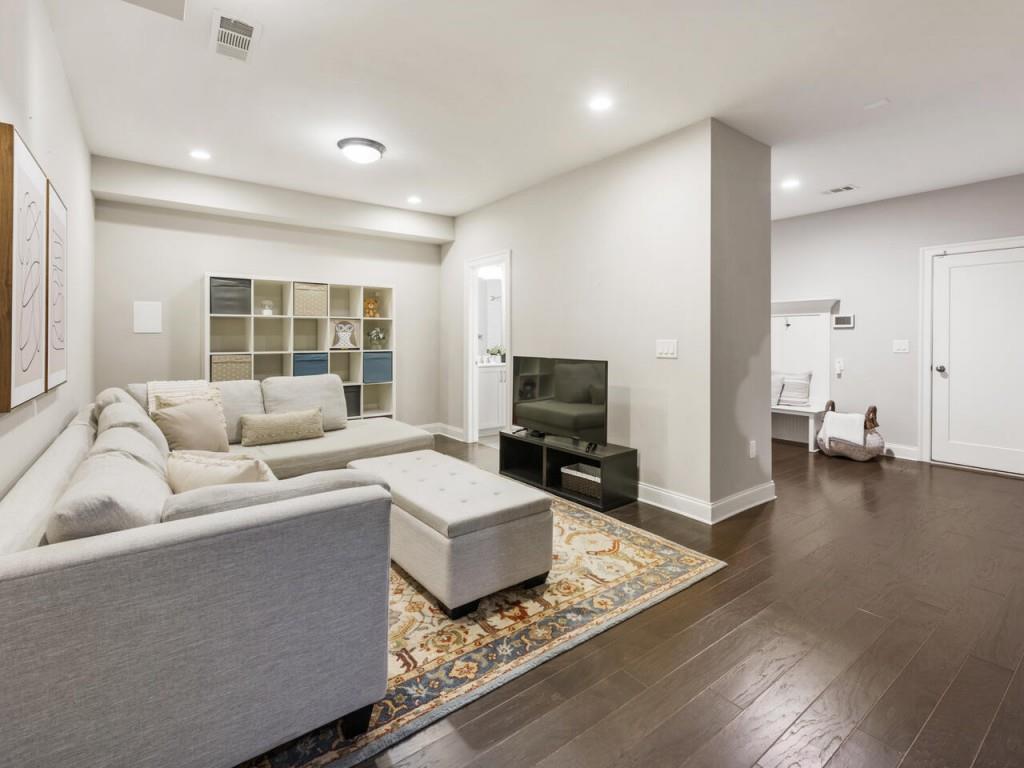 4140 Stourbridge Common Circle