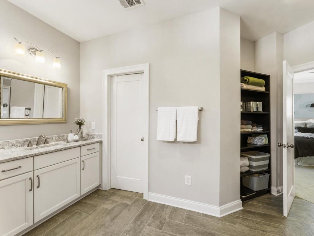 4140 Stourbridge Common Circle