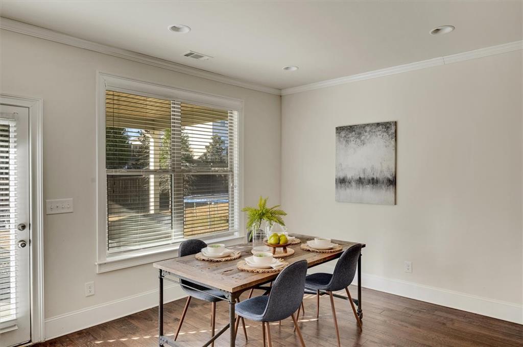 6670 Yellow Birch Street