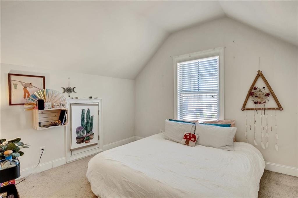 6670 Yellow Birch Street