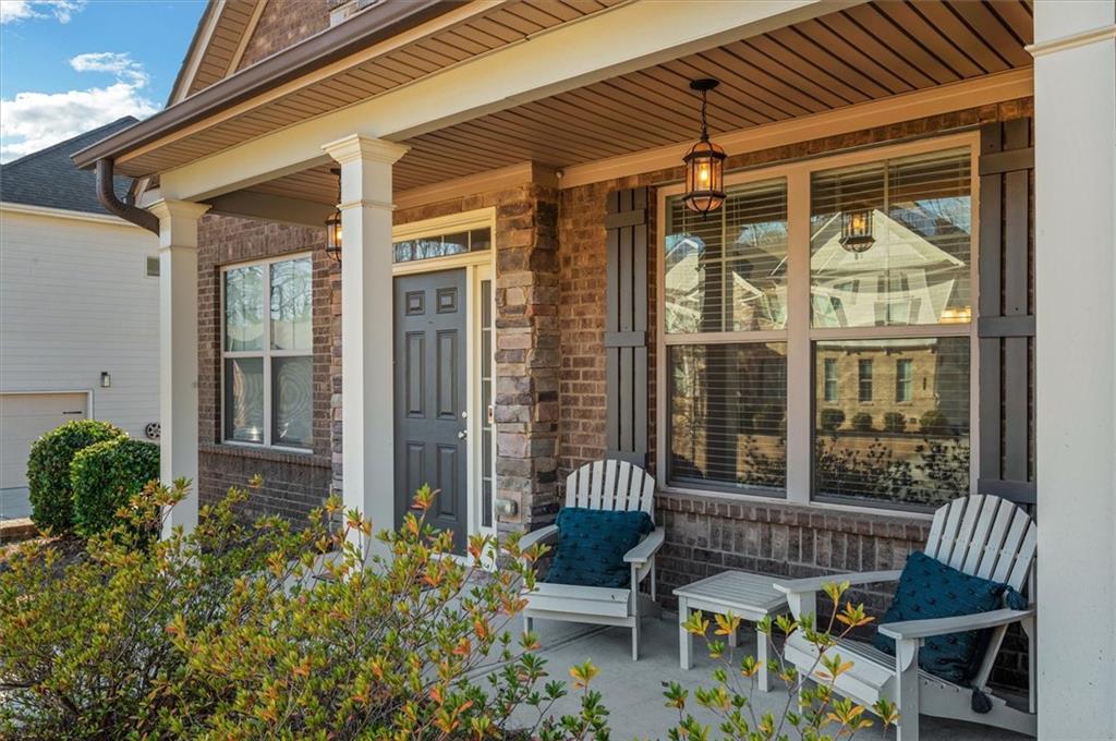 6670 Yellow Birch Street