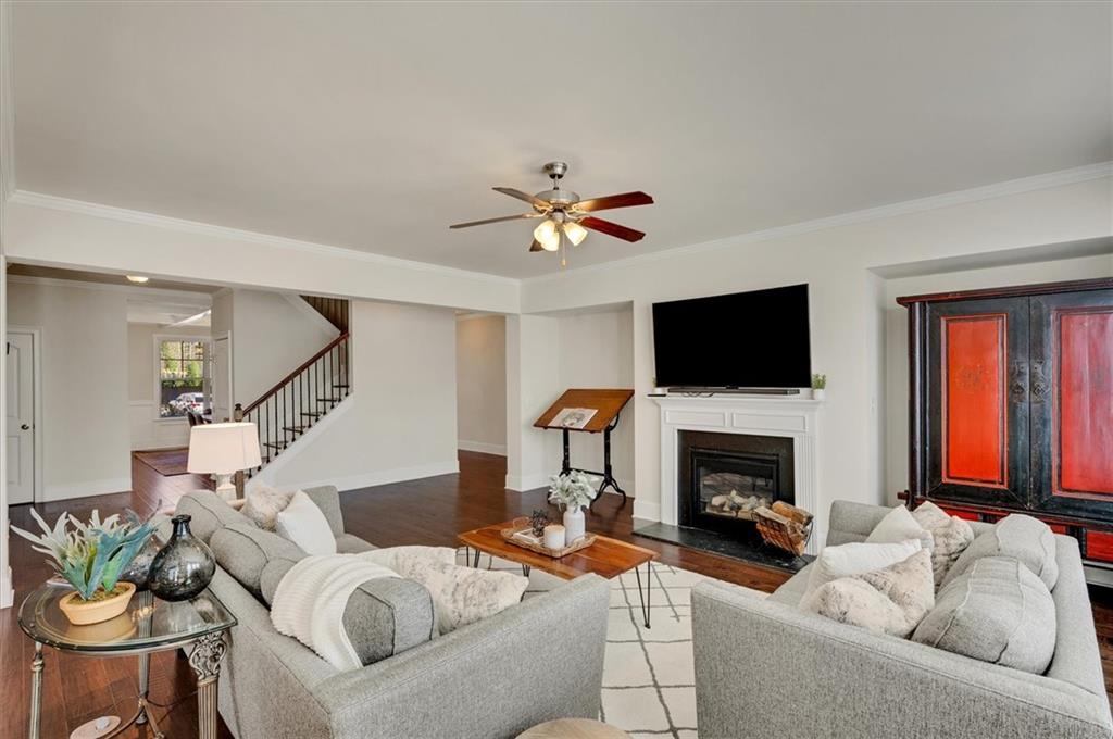 6670 Yellow Birch Street