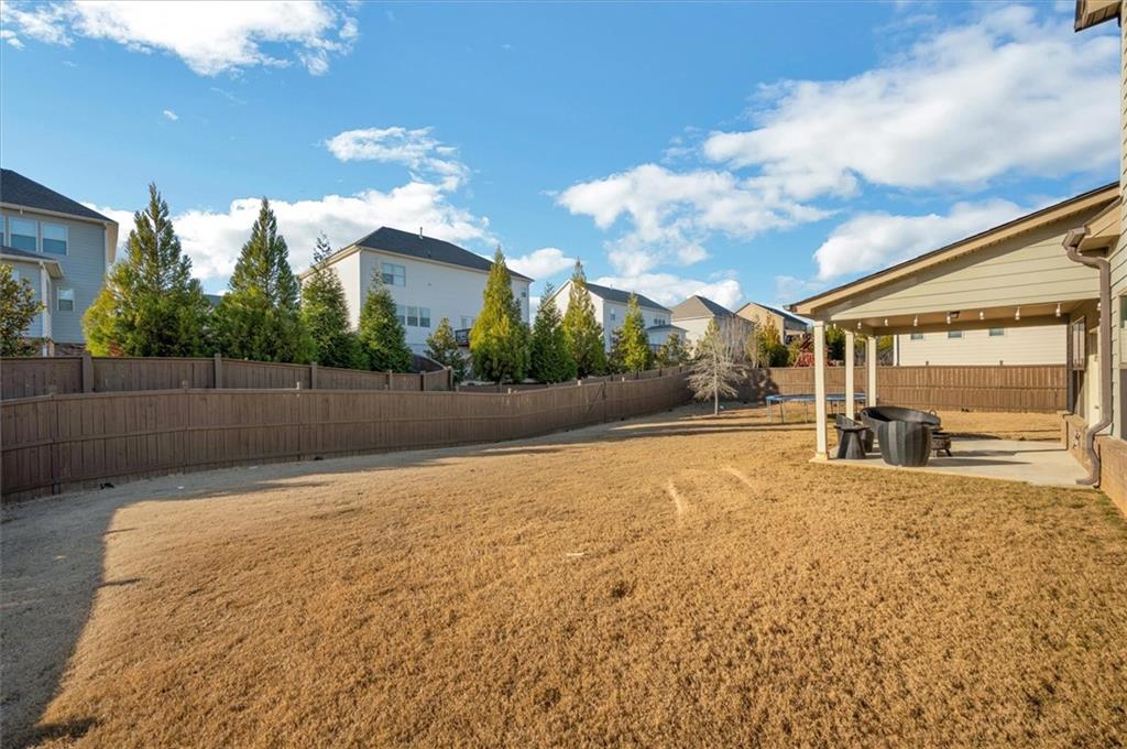 6670 Yellow Birch Street