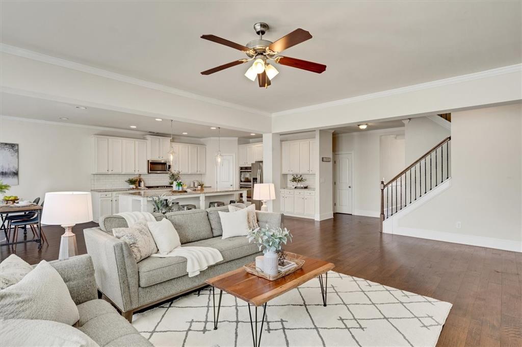 6670 Yellow Birch Street