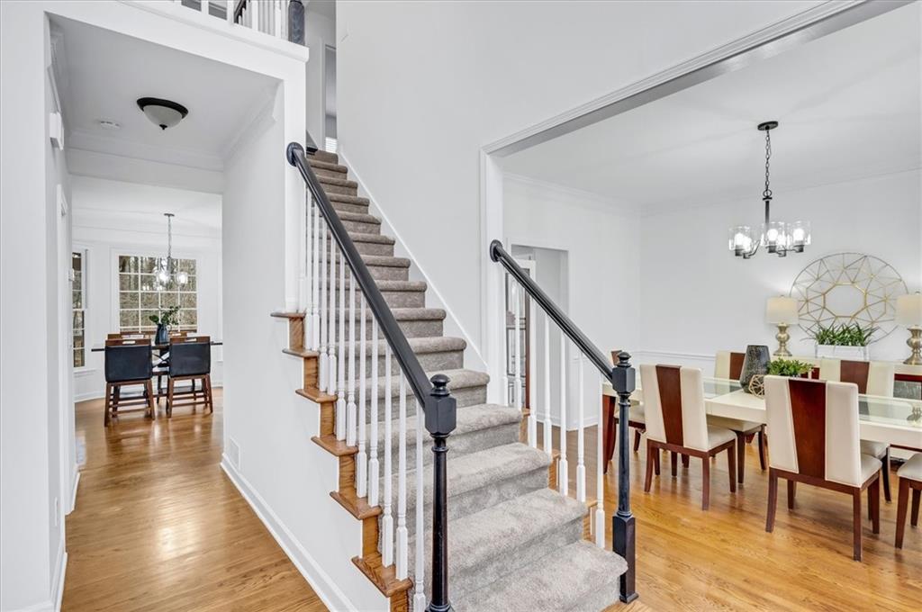 455 Dunhill View Court