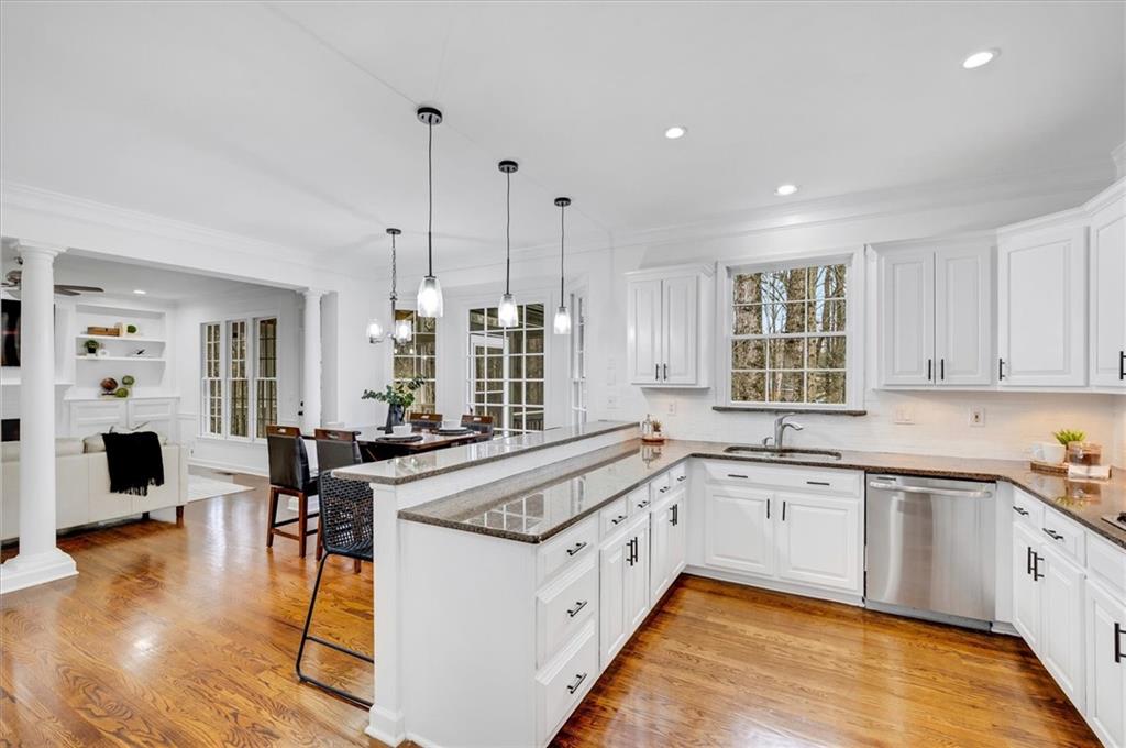 455 Dunhill View Court