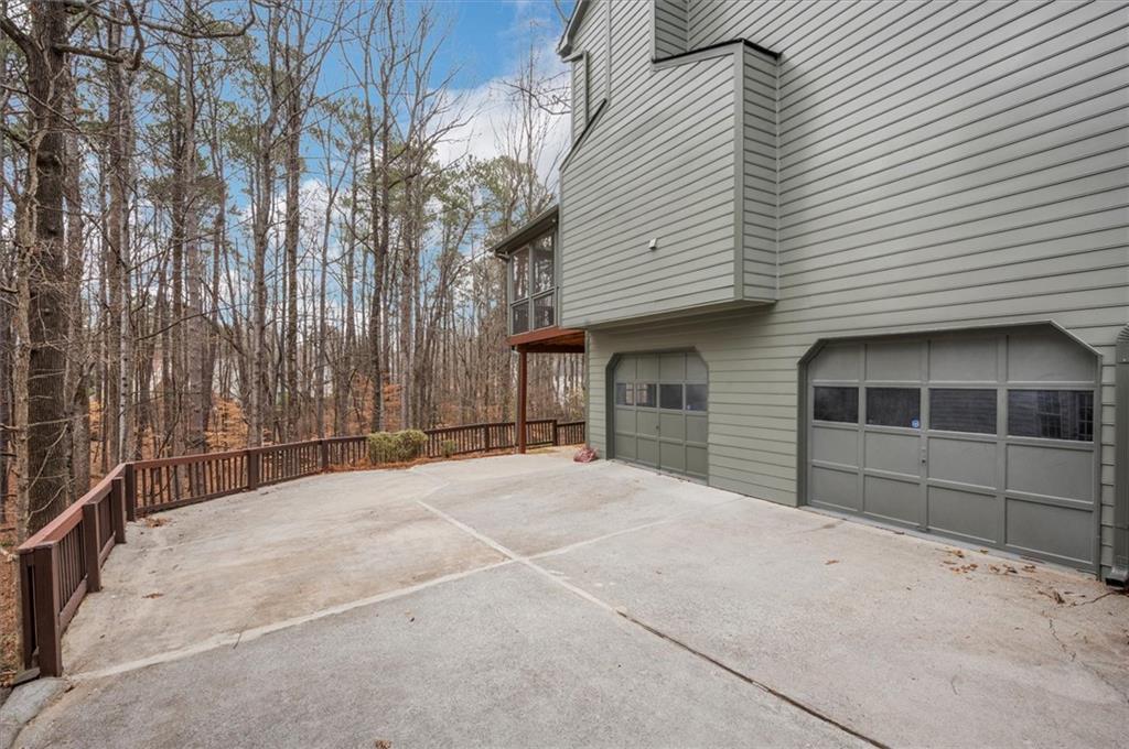 455 Dunhill View Court