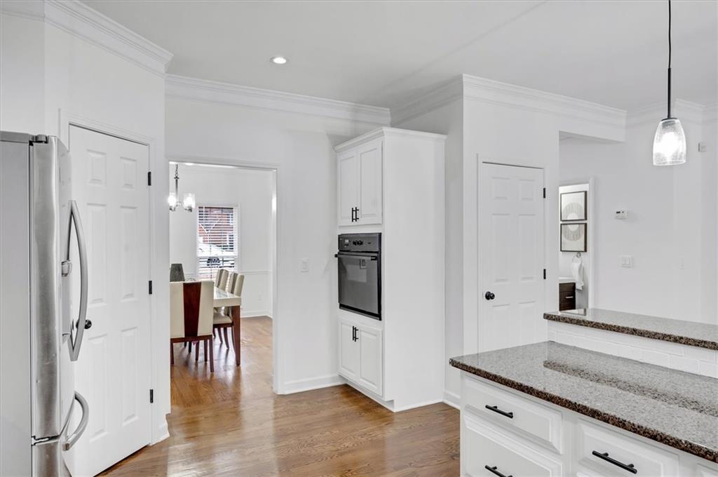 455 Dunhill View Court