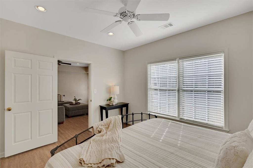 12325 Clairmonte Avenue