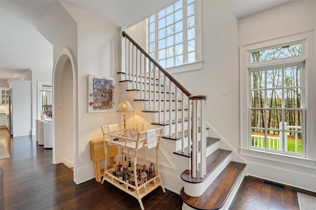 2000 Long Hollow Lane