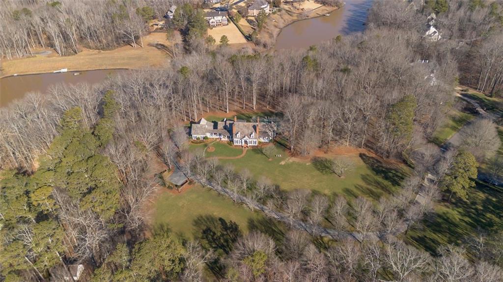 2000 Long Hollow Lane