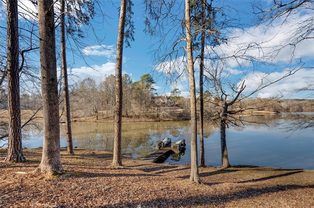 2000 Long Hollow Lane