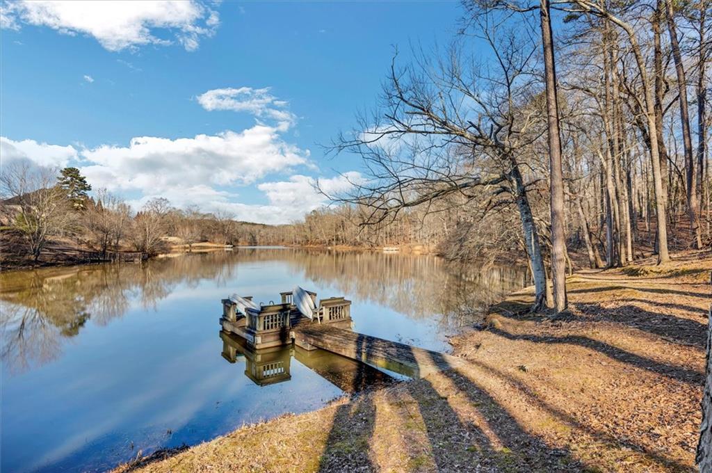 2000 Long Hollow Lane