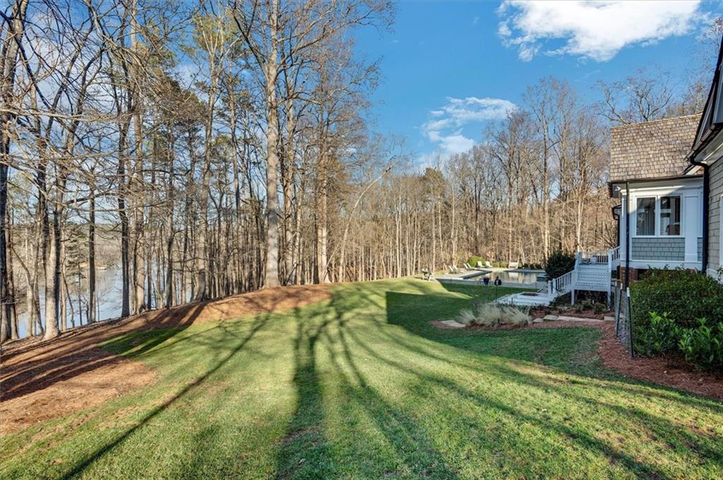 2000 Long Hollow Lane