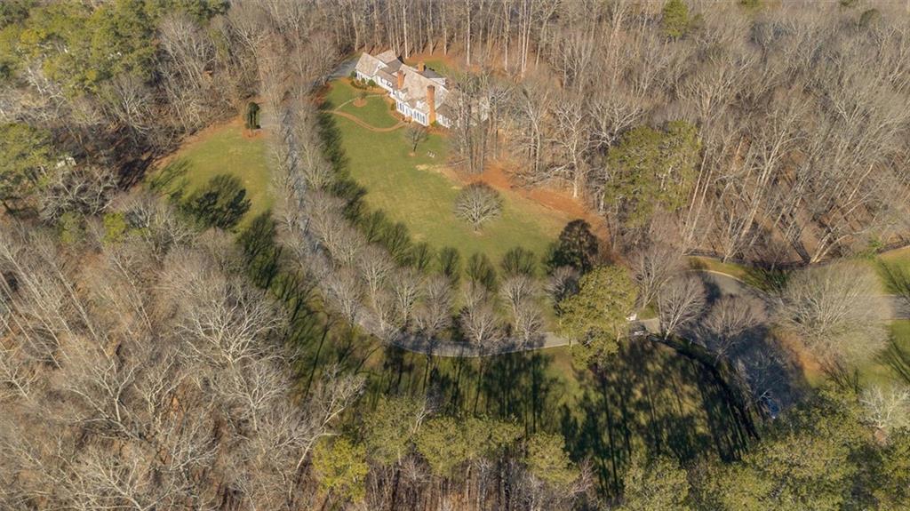 2000 Long Hollow Lane