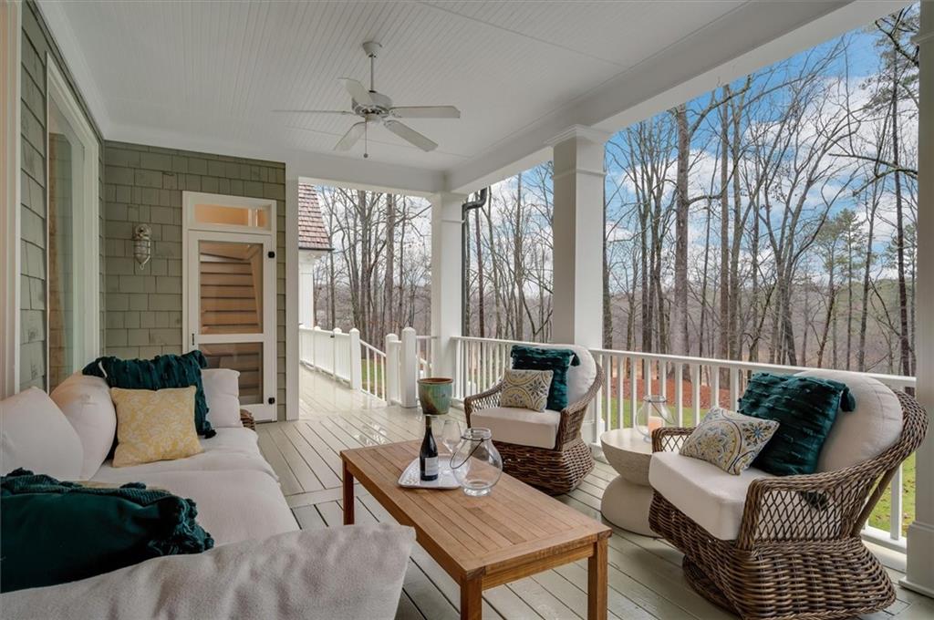 2000 Long Hollow Lane