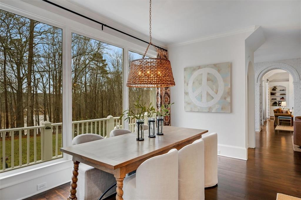 2000 Long Hollow Lane