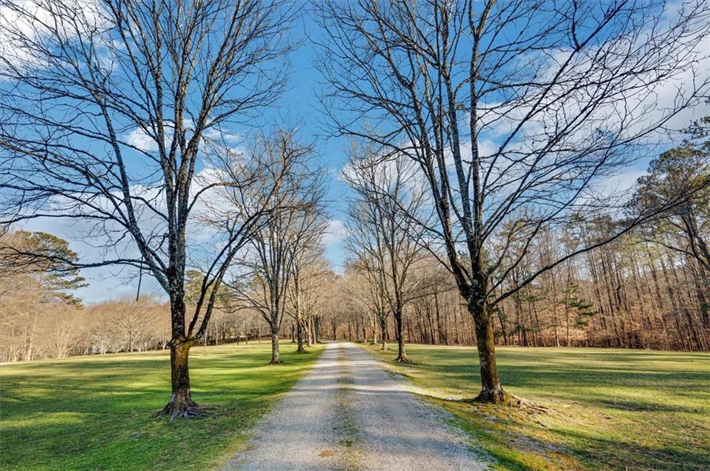 2000 Long Hollow Lane