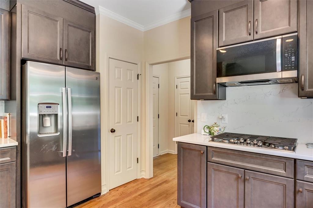 5105 Jonquilla Drive