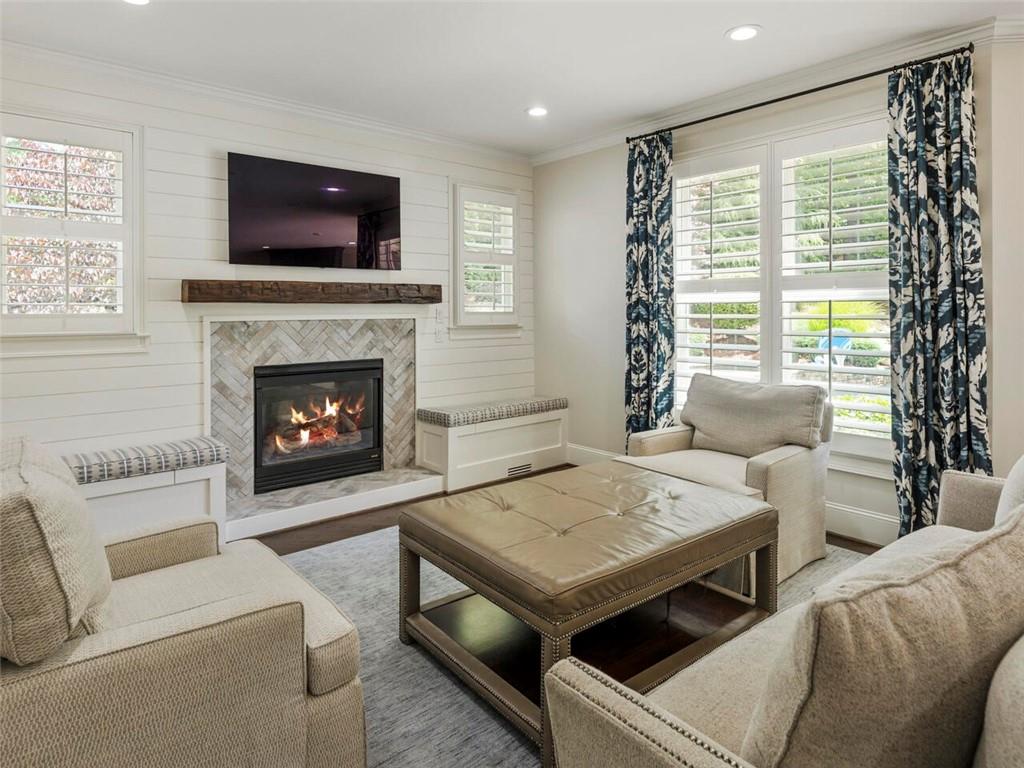 153 Triple Crown Court