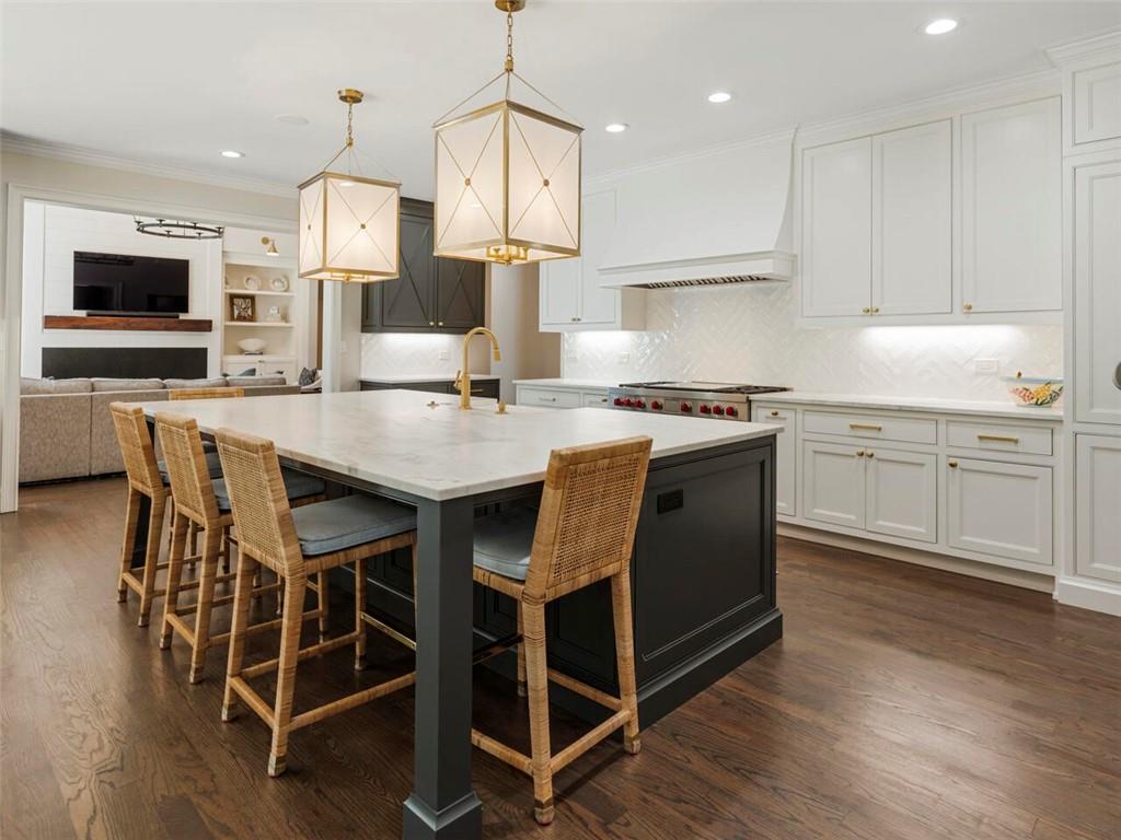 153 Triple Crown Court