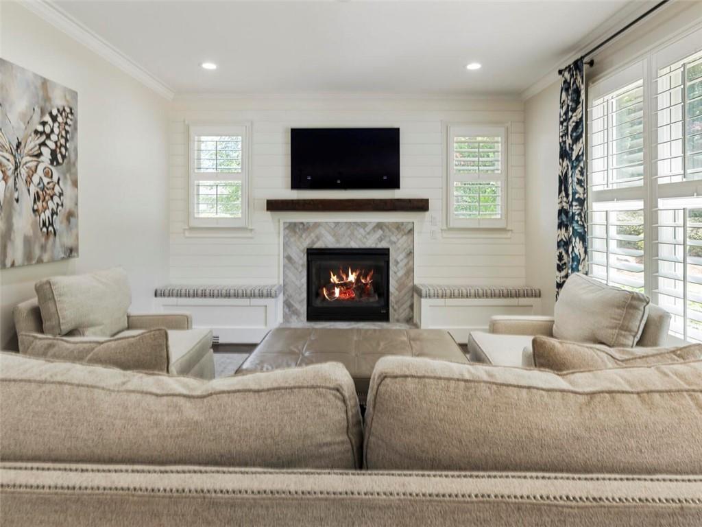 153 Triple Crown Court