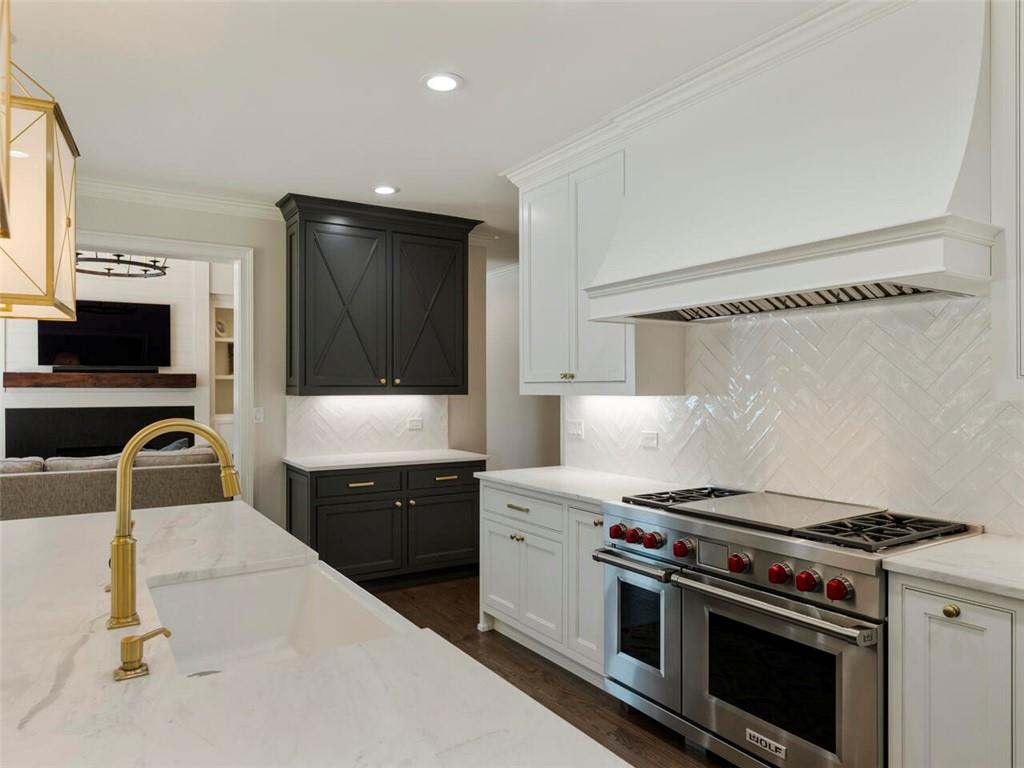 153 Triple Crown Court