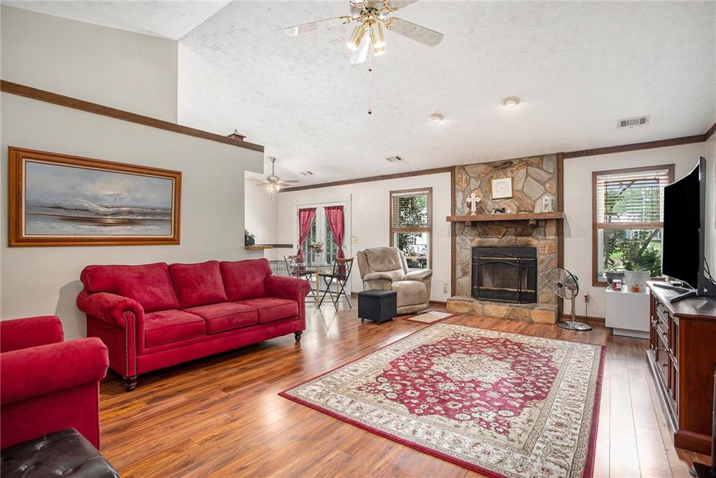 212 Colemans Bluff Drive