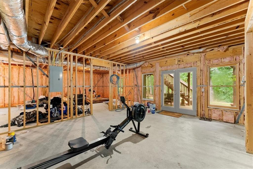 434 Lake Point Trace