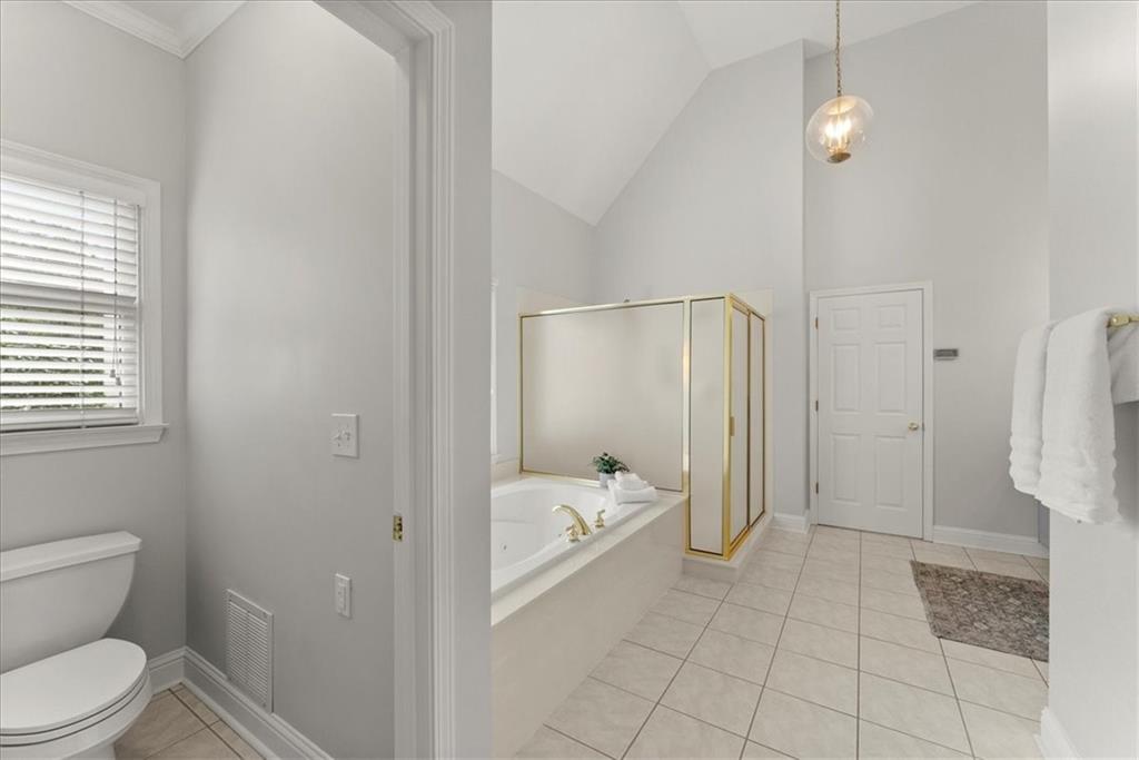 434 Lake Point Trace