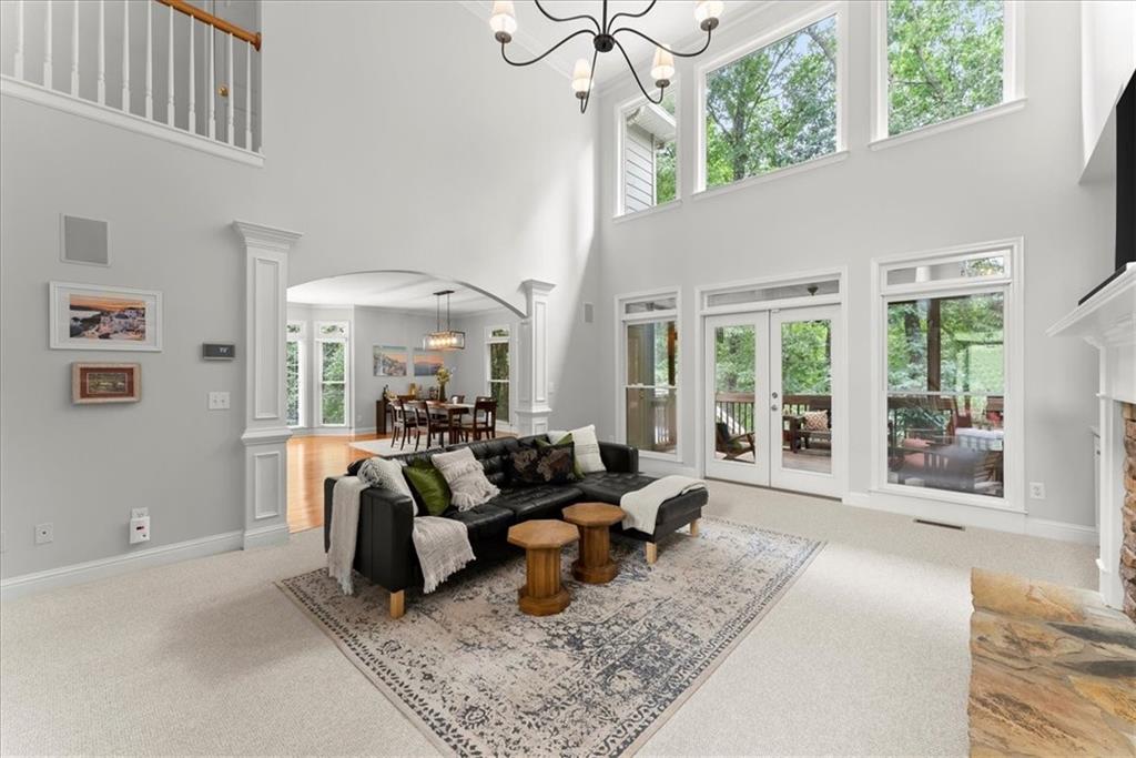 434 Lake Point Trace