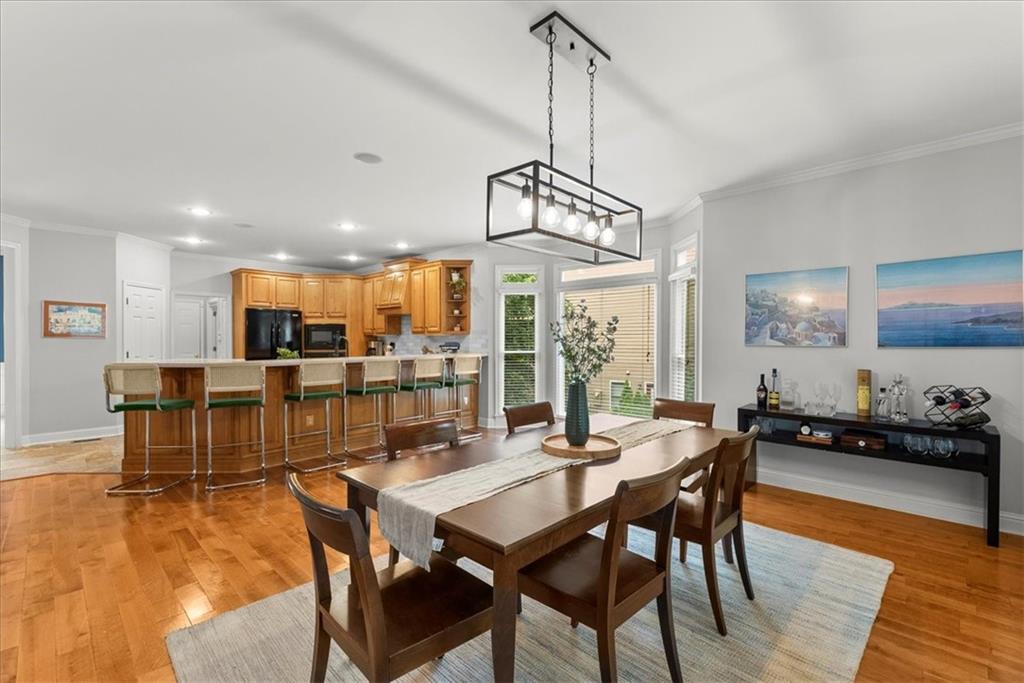 434 Lake Point Trace