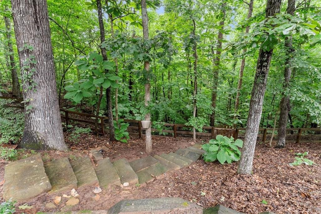 434 Lake Point Trace