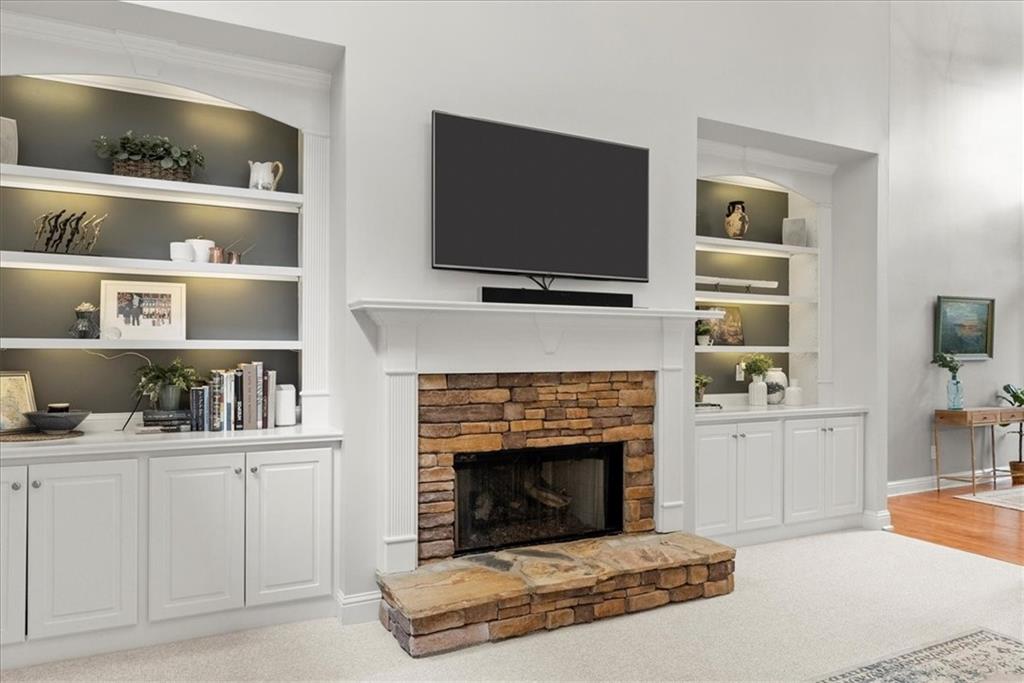 434 Lake Point Trace