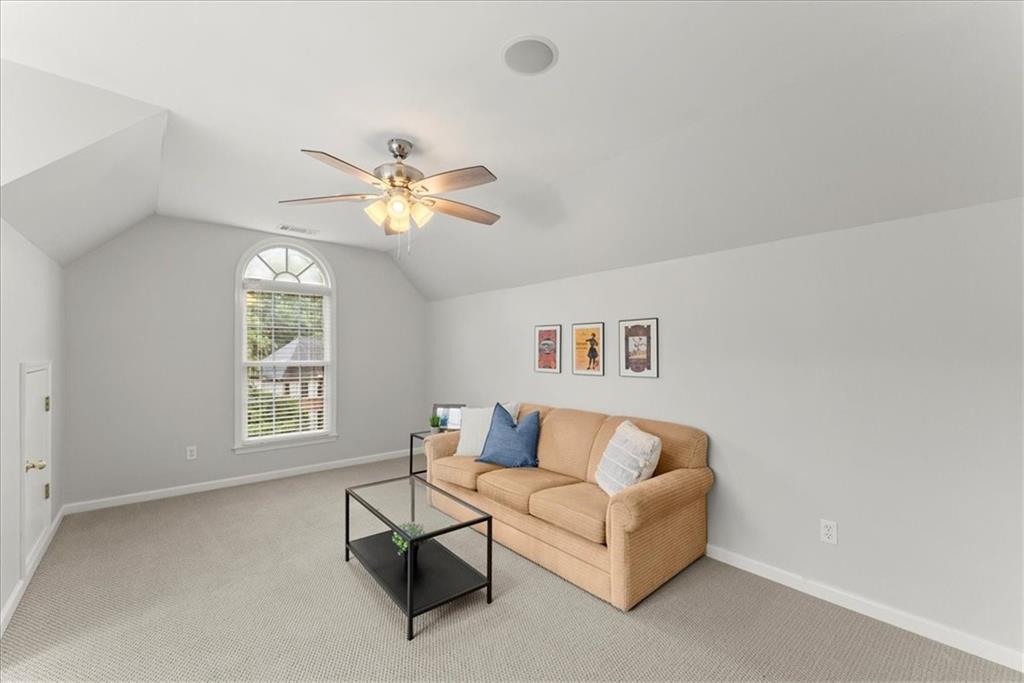 434 Lake Point Trace