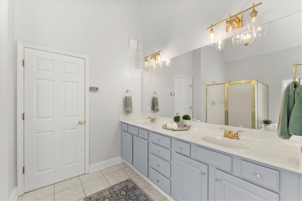 434 Lake Point Trace