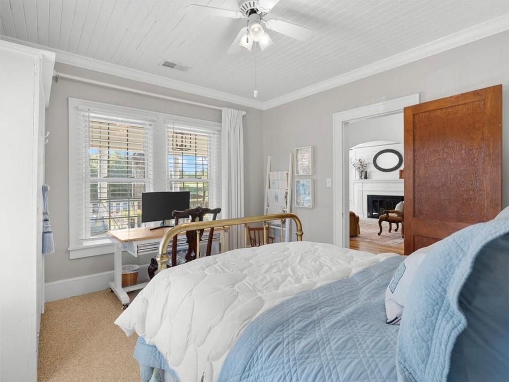 11925 Crabapple Road