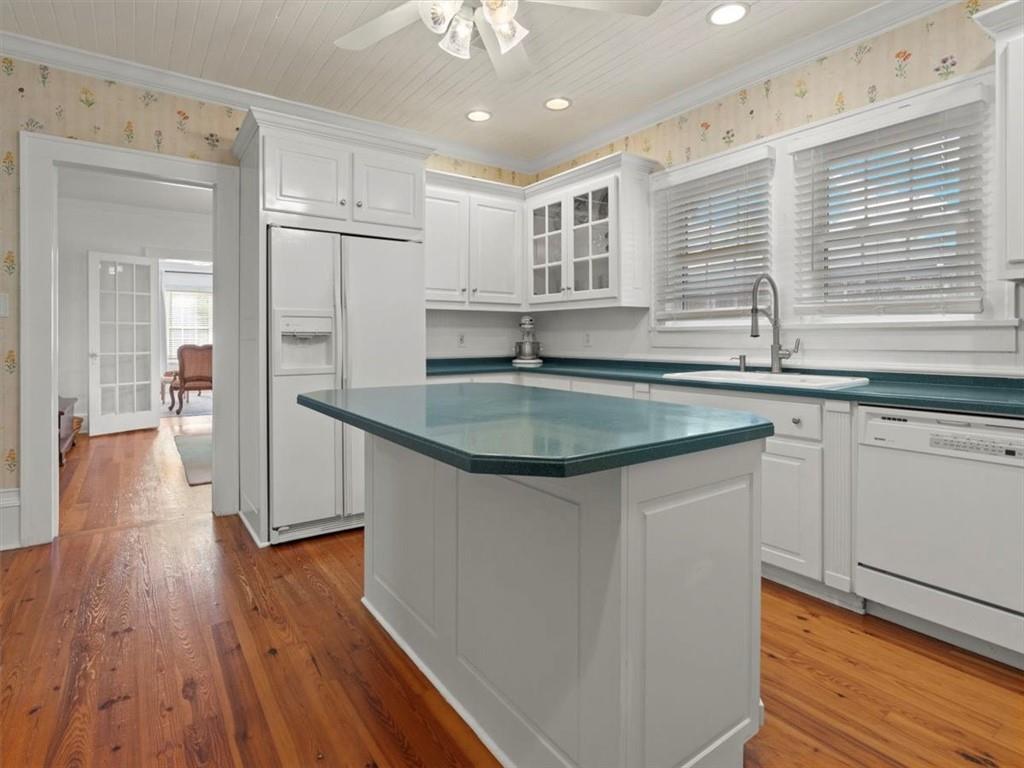 11925 Crabapple Road