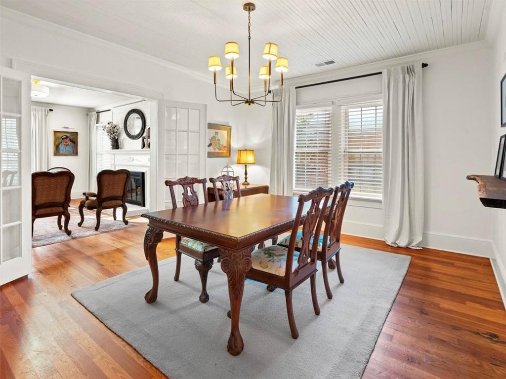 11925 Crabapple Road