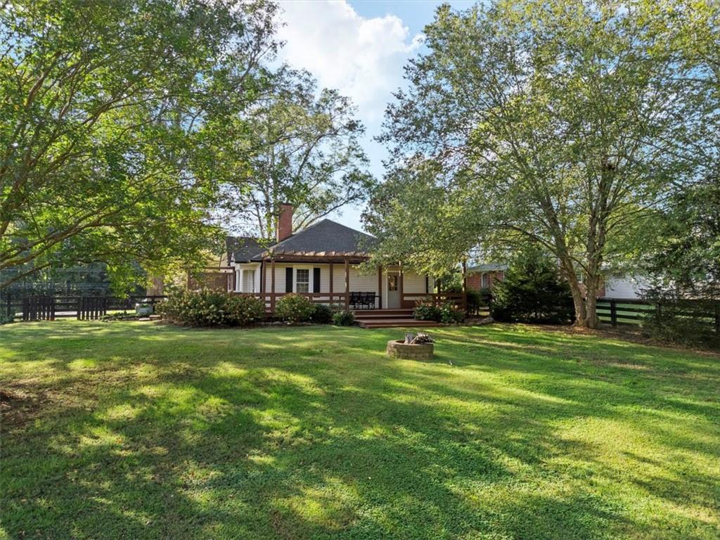 11925 Crabapple Road