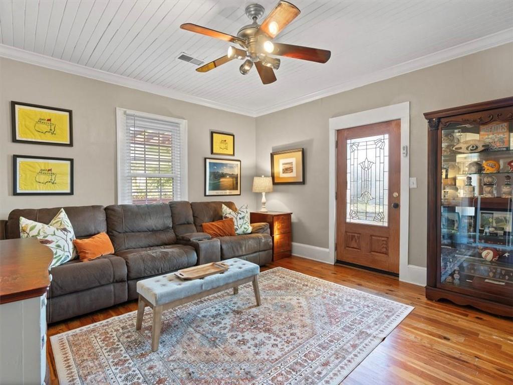 11925 Crabapple Road