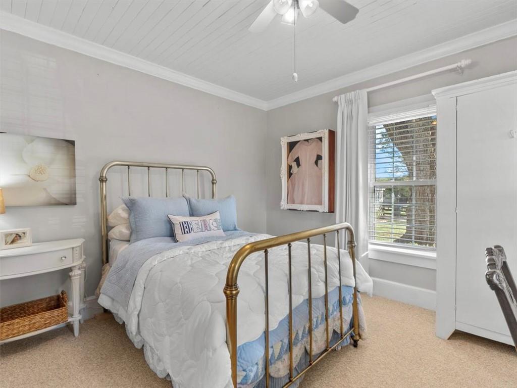 11925 Crabapple Road