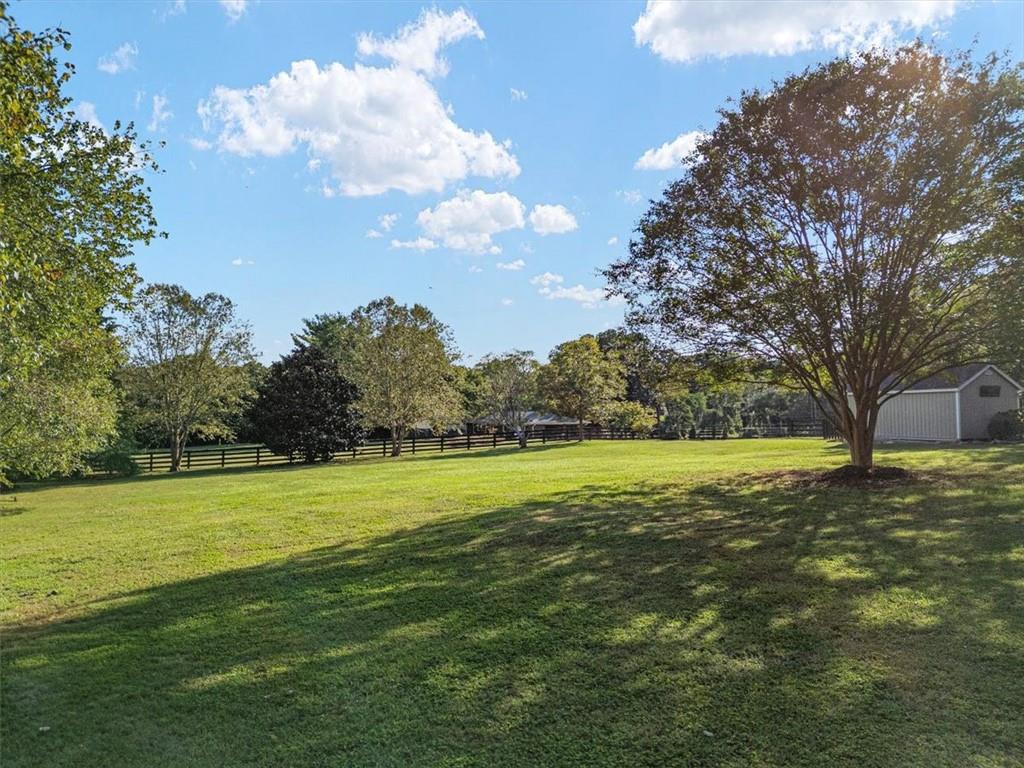 11925 Crabapple Road